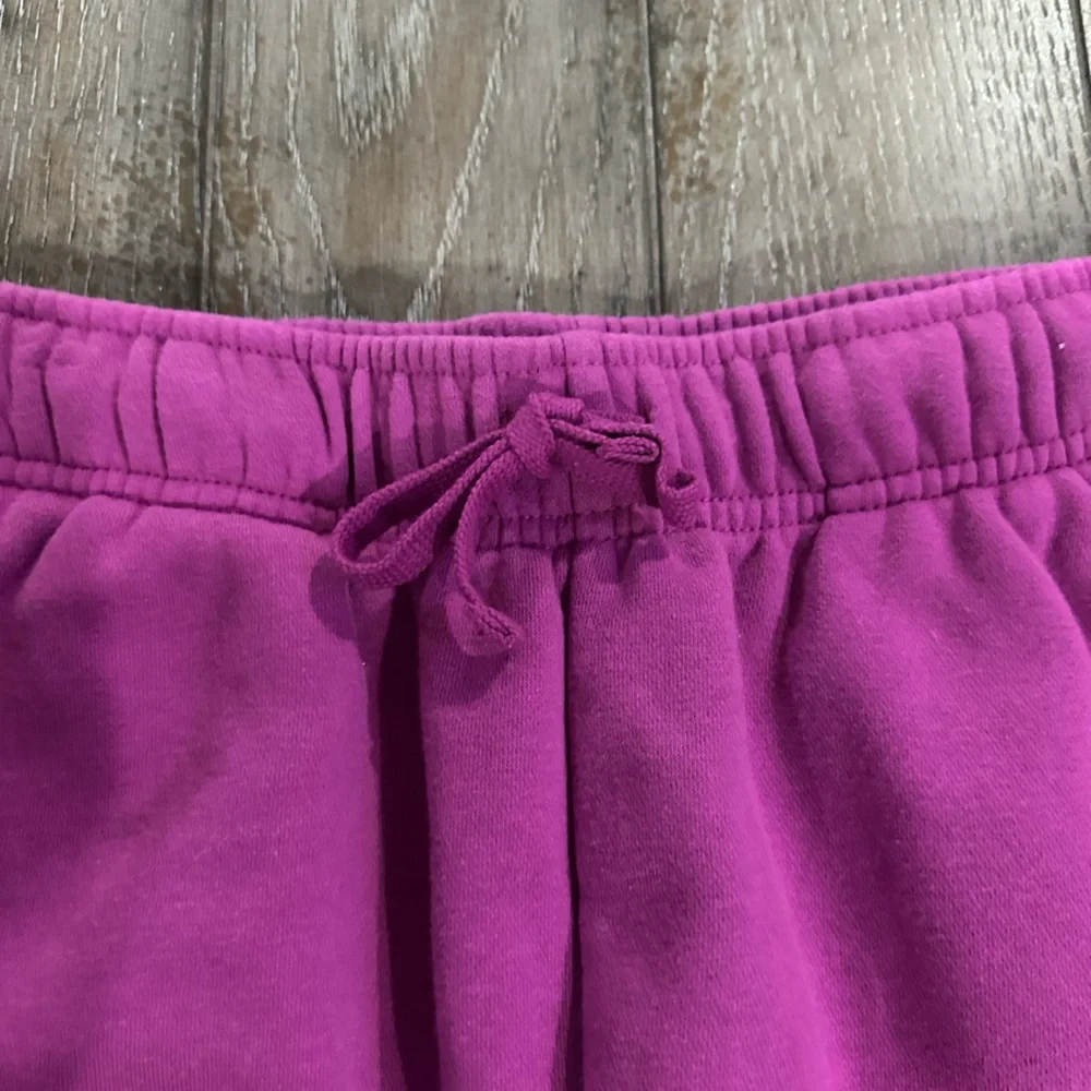 Nike Magenta Joggers - Picture 5 of 9